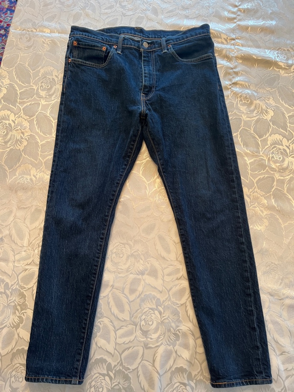 Slim Men's Jeans in Dark Blue Wash
